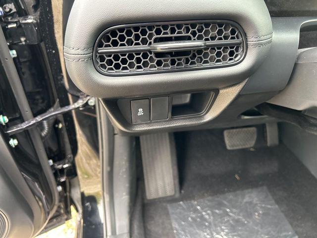 Photo of 2026 Crystal Black Pearl Honda HR-V