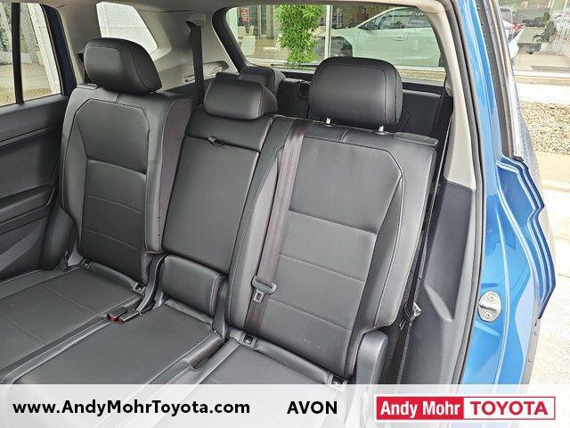 Photo of 2018 Silk Blue Metallic Volkswagen Tiguan