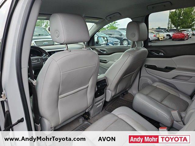Photo of 2018 White Frost Tricoat GMC Acadia