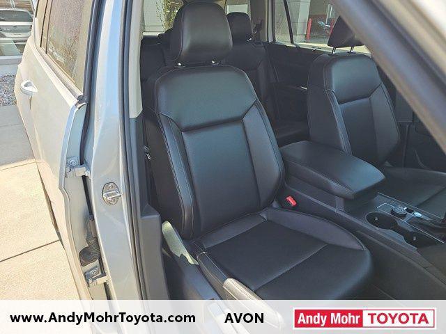 Photo of 2019 Reflex Silver Metallic Volkswagen Atlas