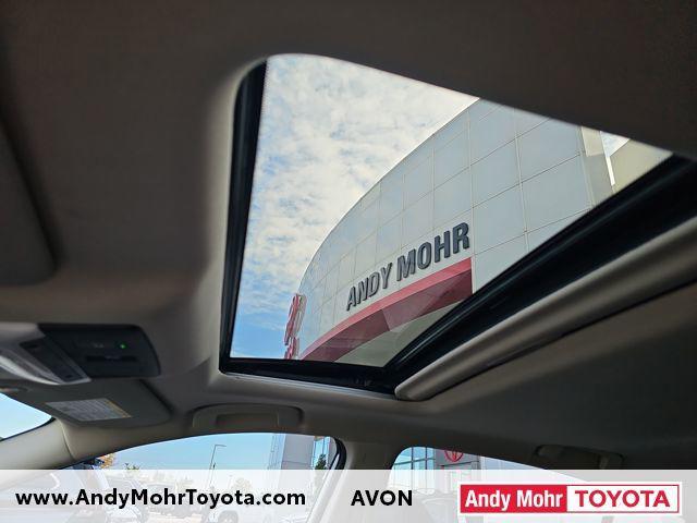 Photo of 2024 Pearl White Tricoat Nissan Altima