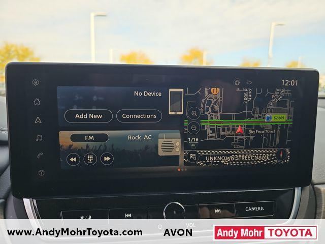 Photo of 2024 Pearl White Tricoat Nissan Altima