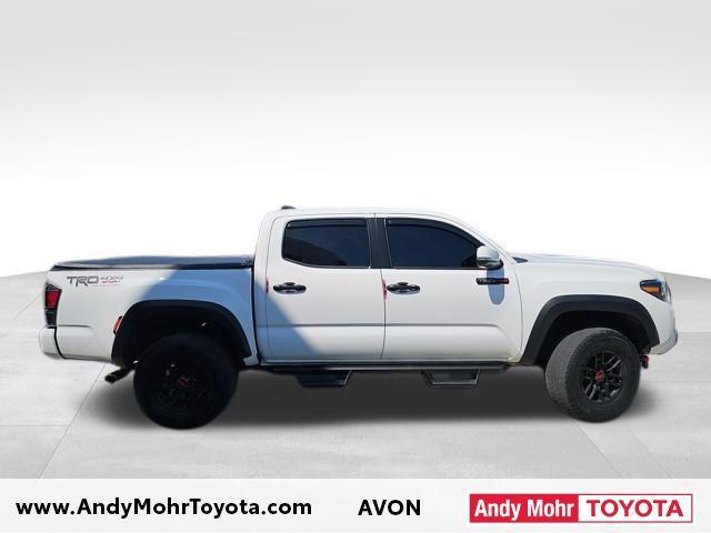Photo of 2021 Super White Toyota Tacoma