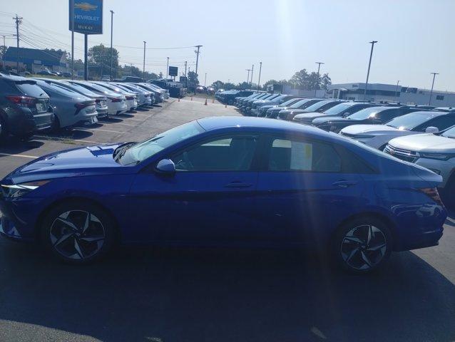 Photo of 2023 Intense Blue Hyundai ELANTRA