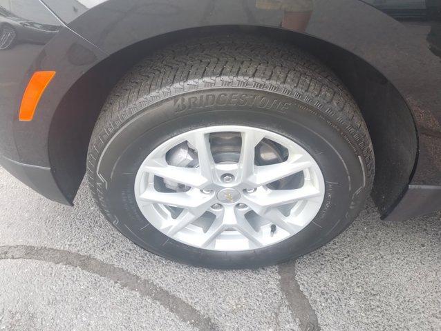 Photo of 2022 Mosaic Black Metallic Chevrolet Equinox