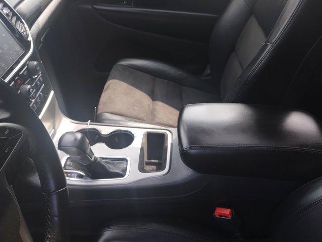 Photo of 2020 Diamond Black Jeep Grand Cherokee