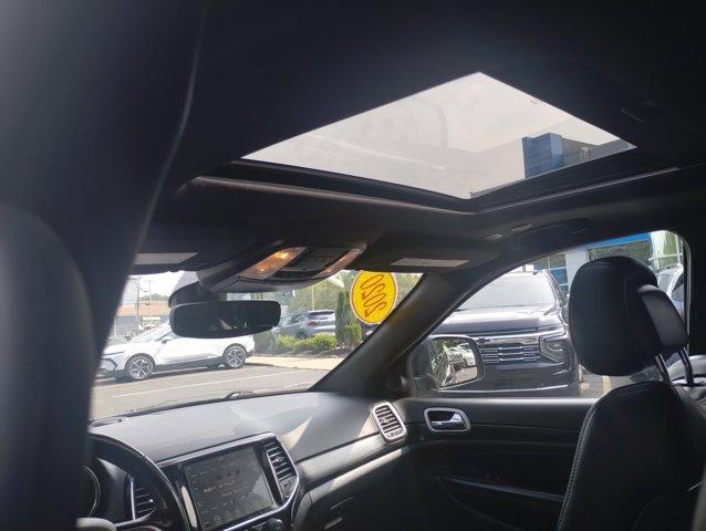 Photo of 2020 Diamond Black Jeep Grand Cherokee