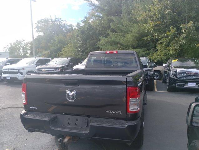 Photo of 2020 Granite Crystal Clearcoat Metallic RAM 3500
