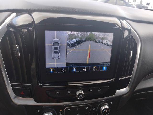 Photo of 2023 Mosaic Black Metallic Chevrolet Traverse