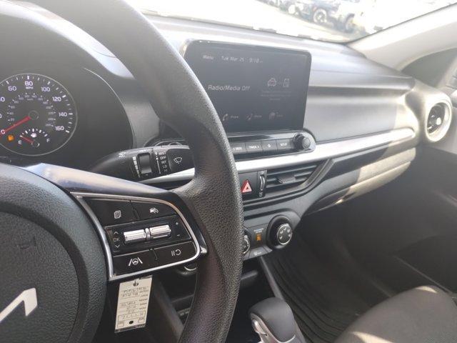 Photo of 2022 Aurora Black Kia Forte