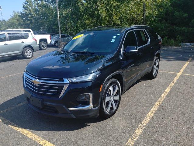 Photo of 2023 Mosaic Black Metallic Chevrolet Traverse