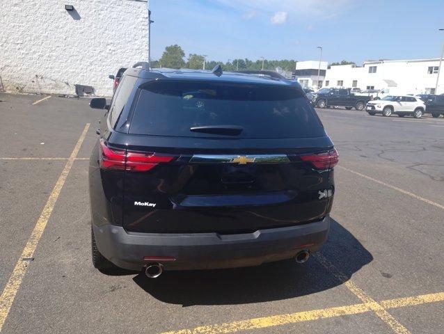 Photo of 2023 Mosaic Black Metallic Chevrolet Traverse