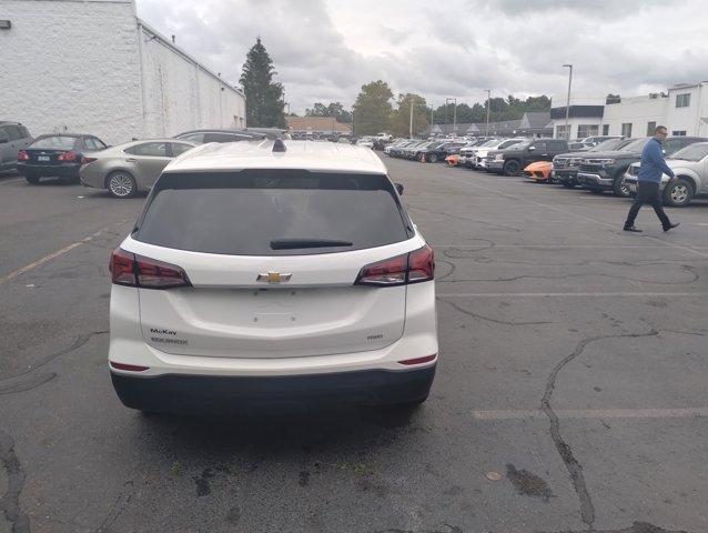 Photo of 2023 Summit White Chevrolet Equinox