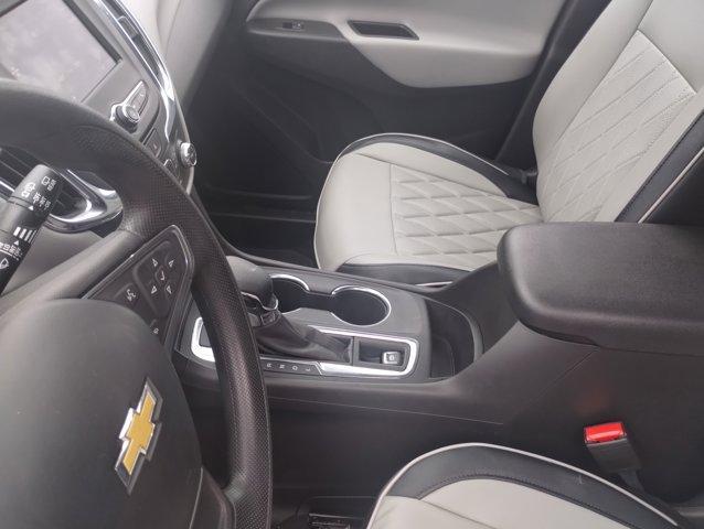 Photo of 2023 Summit White Chevrolet Equinox