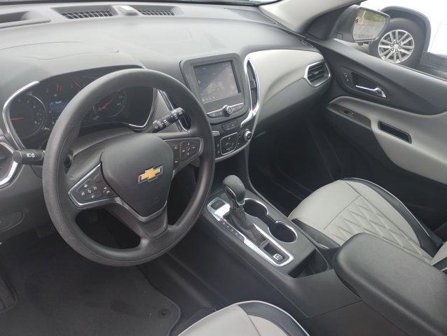 Photo of 2023 Summit White Chevrolet Equinox