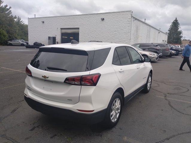 Photo of 2023 Summit White Chevrolet Equinox