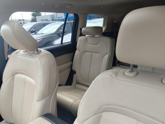 Photo of 2022 Metallic Jeep Grand Cherokee L