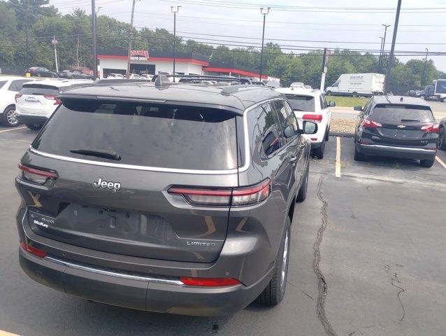 Photo of 2022 Metallic Jeep Grand Cherokee L