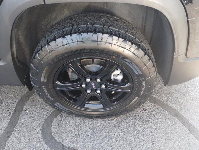 Photo of 2022 Ebony Twilight Metallic GMC Acadia
