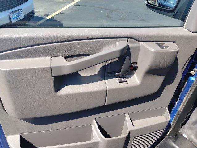 Photo of 2018 Kinetic Blue Chevrolet Express 2500