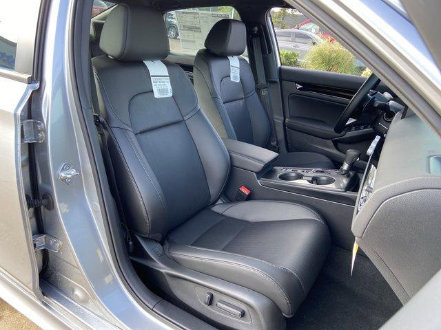 Photo of 2025 Solar Silver Metallic Honda Civic Hybrid