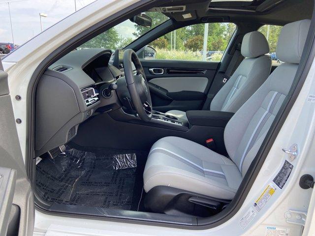 Photo of 2025 Platinum White Pearl Honda Civic Hybrid
