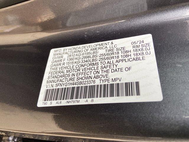Photo of 2025 Gray Honda Pilot