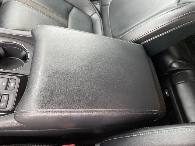 Photo of 2025 Gray Honda Pilot
