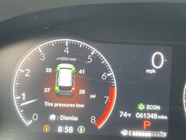Photo of 2025 Gray Honda Pilot