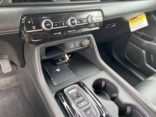 Photo of 2025 Gray Honda Pilot
