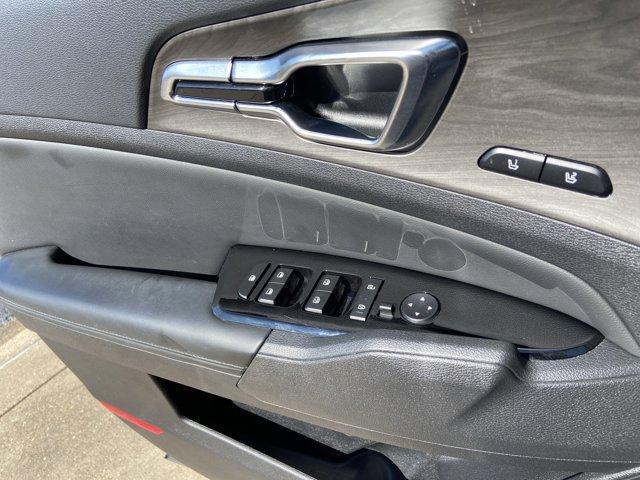 Photo of 2023 Sapphire Blue Kia Sportage