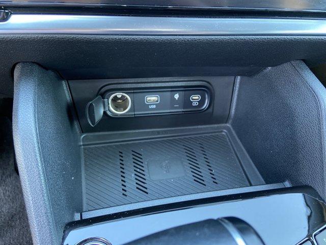 Photo of 2023 Sapphire Blue Kia Sportage