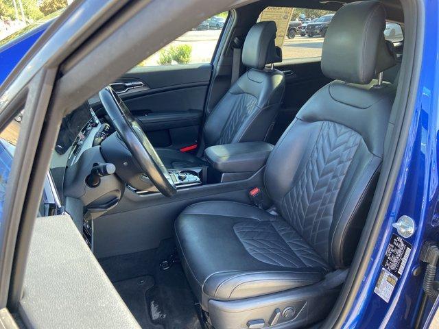 Photo of 2023 Sapphire Blue Kia Sportage