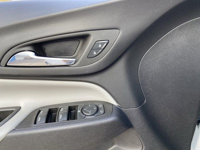 Photo of 2023 Summit White Chevrolet Equinox
