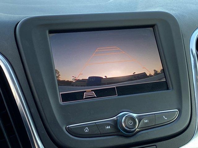 Photo of 2023 Summit White Chevrolet Equinox