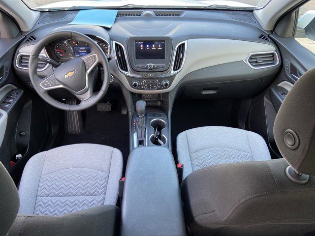 Photo of 2023 Summit White Chevrolet Equinox