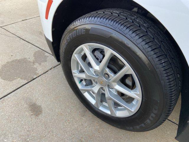 Photo of 2023 Summit White Chevrolet Equinox