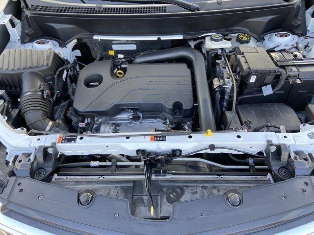 Photo of 2023 Summit White Chevrolet Equinox