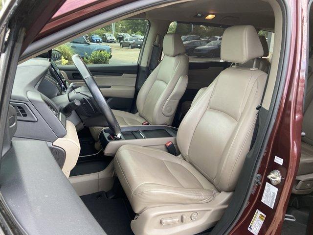 Photo of 2020 Deep Scarlet Pearl Honda Odyssey