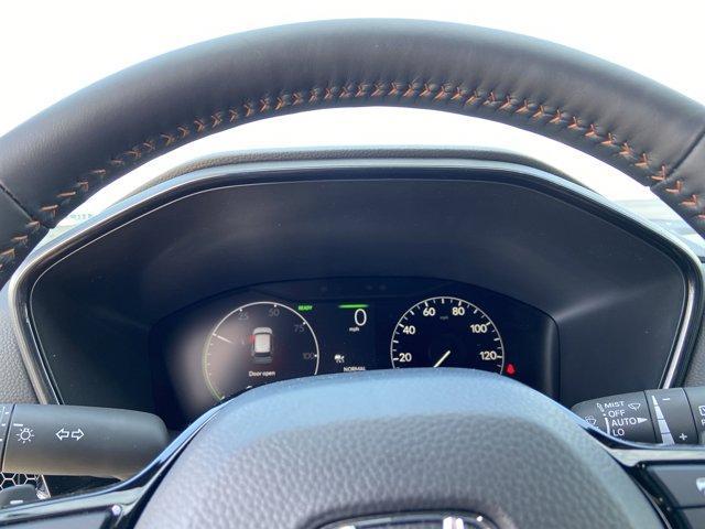 Photo of 2025 Platinum White Pearl Honda CR-V Hybrid