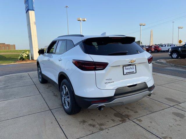 Photo of 2023 Summit White Chevrolet Blazer