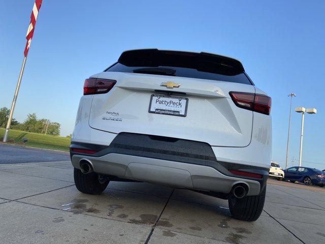 Photo of 2023 Summit White Chevrolet Blazer