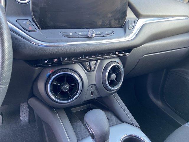 Photo of 2023 Summit White Chevrolet Blazer