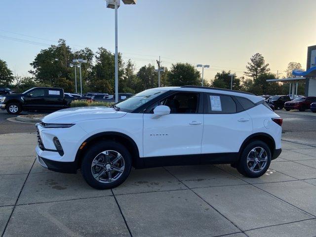 Photo of 2023 Summit White Chevrolet Blazer