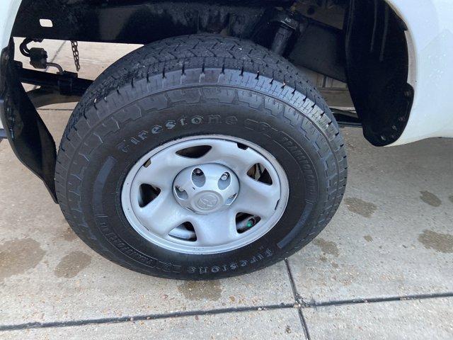 Photo of 2021 Super White Toyota Tacoma