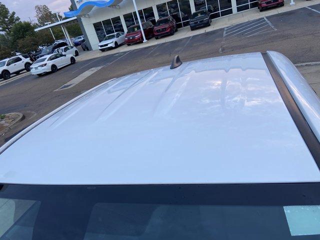 Photo of 2021 Super White Toyota Tacoma