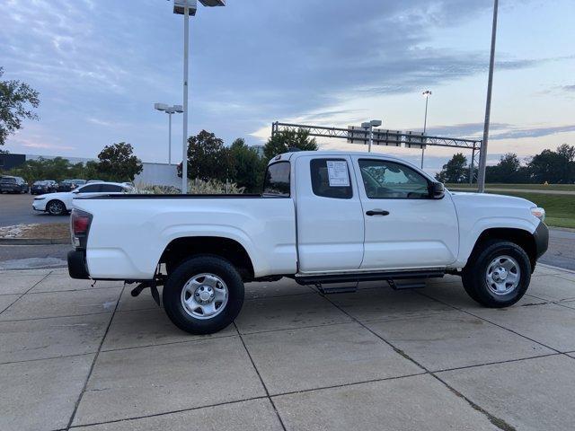 Photo of 2021 Super White Toyota Tacoma