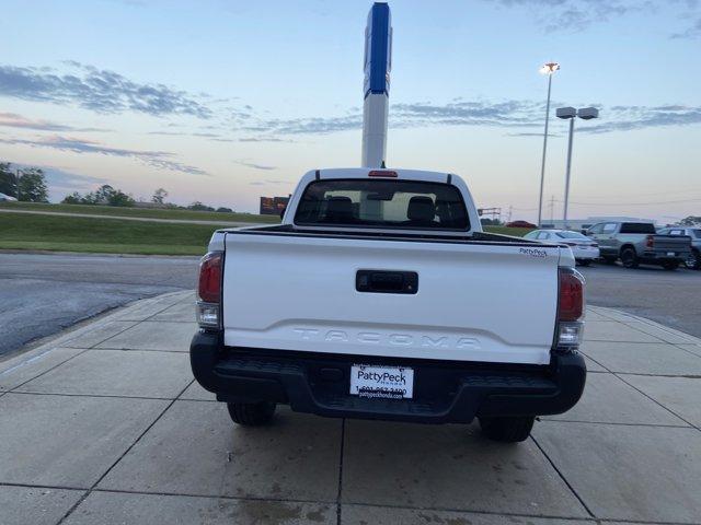 Photo of 2021 Super White Toyota Tacoma