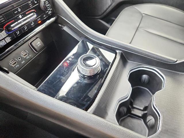 Photo of 2024 Silver Jeep Grand Cherokee