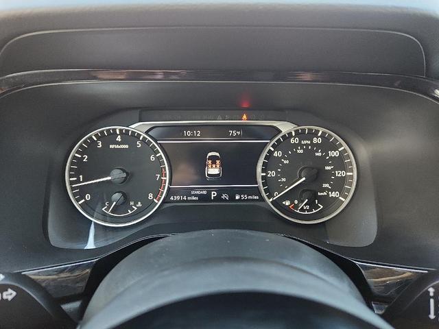 Photo of 2023 White Nissan Pathfinder